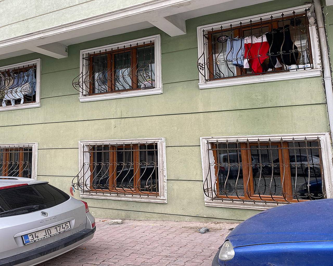 2+1 Apartment in Istanbul (ground floor) (1)