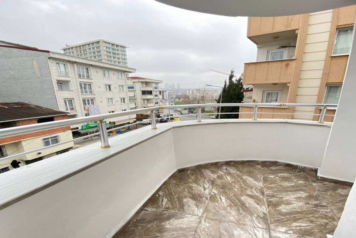 3+1 Apartment in Istanbul (double balcony)